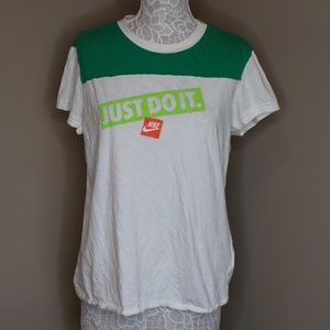 Nike T-shirt